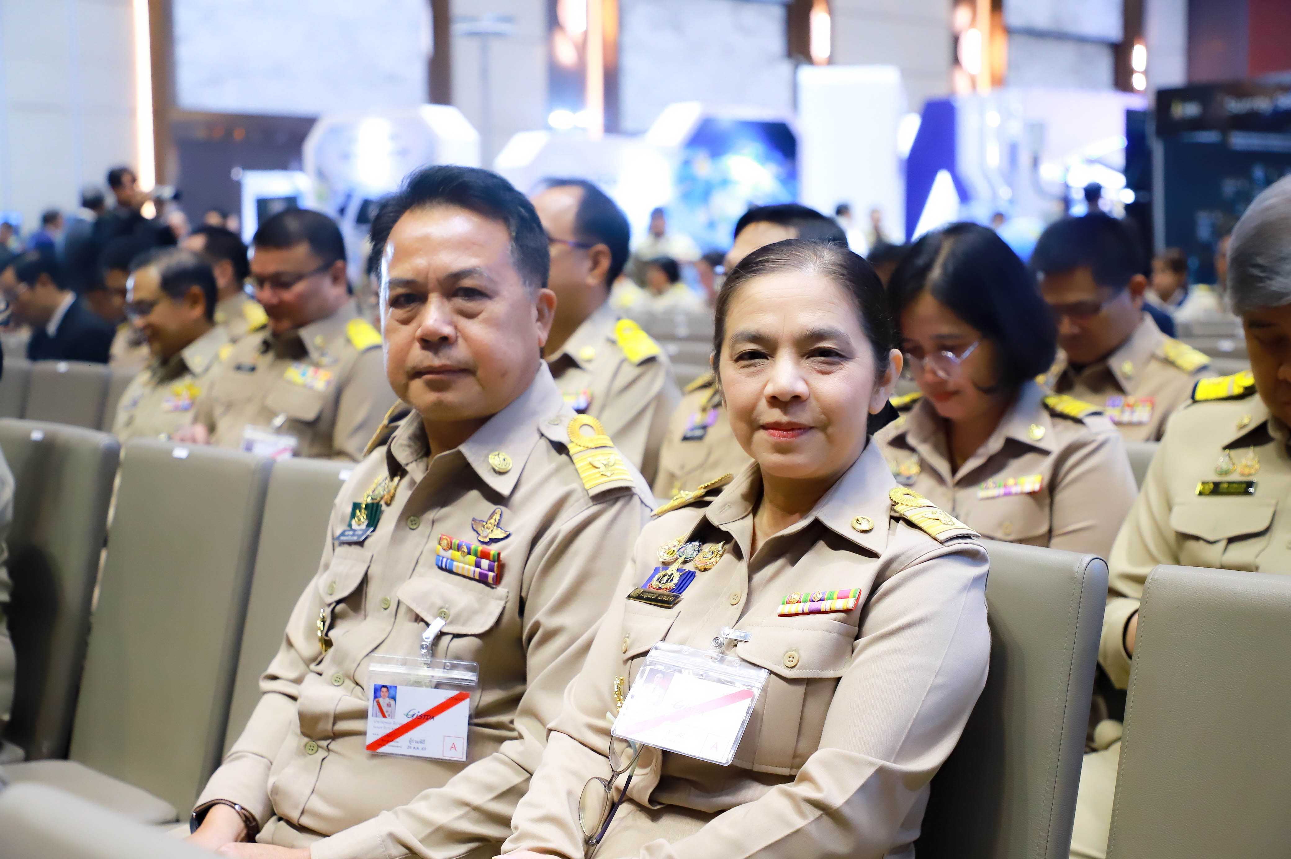 title - รองเลขาธิการ ส.ป.ก. ร่วมเฝ้าทูลละอองพระบาทรับเสด็จฯ และร่วมพิธีเปิดงาน มหกรรมด้านอวกาศแห่งชาติ